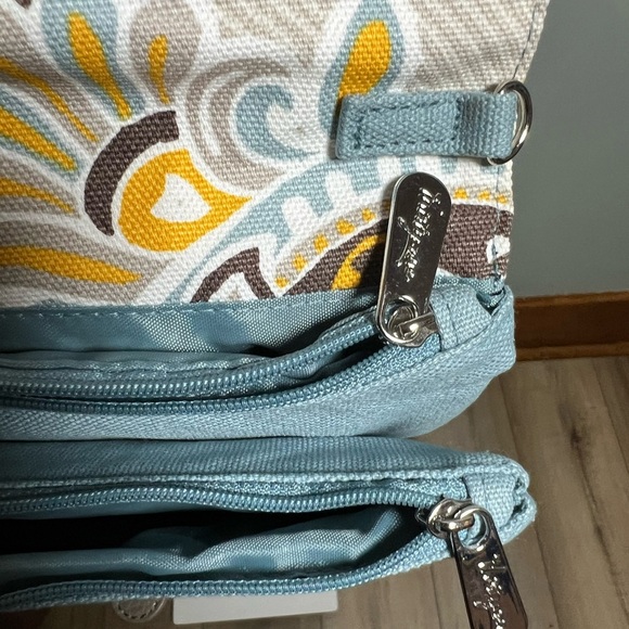 Thirty-One Colorful Paisley Purse with Strap NWOT - Picture 3 of 6